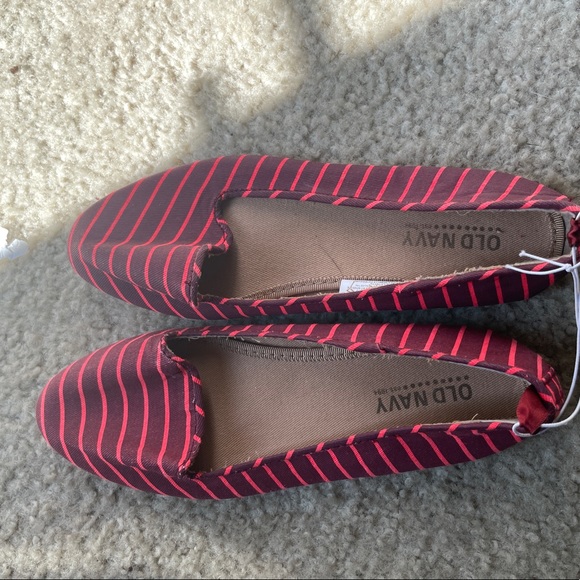 Old Navy Shoes - Picture 1 of 2